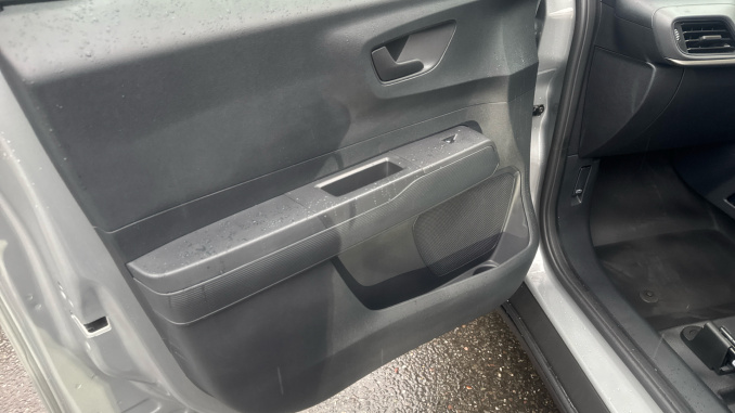 Ford Transit Courier E-Transit Courier 100kW 43kWh Trend Van Auto - Image 31
